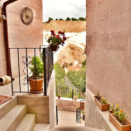Valley Cave Bed & Breakfast 3*